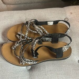 Woven Black & White Strappy Women’s Sandals
